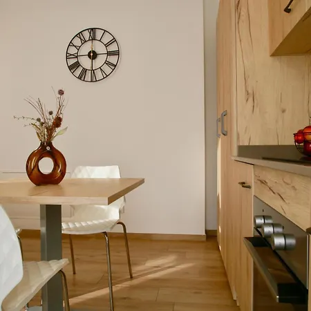 Apartament Bernina - 150 Metres To Bernina Express *