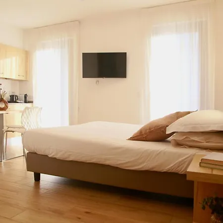 Bernina - 150 Metres To Bernina Express Apartament