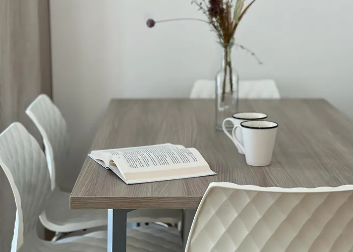 Bernina - 150 Metres To Bernina Express Apartament Tirano