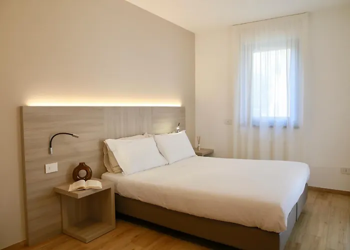 Bernina - 150 Metres To Bernina Express *