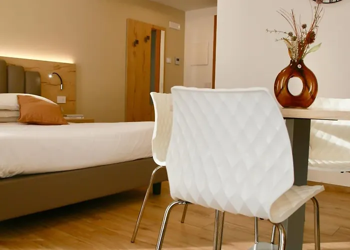 Bernina - 150 Metres To Bernina Express *